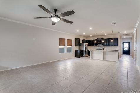 12445 Vista Rim San Antonio TX 78233