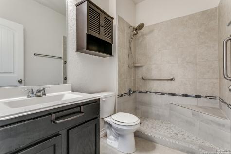12445 Vista Rim San Antonio TX 78233