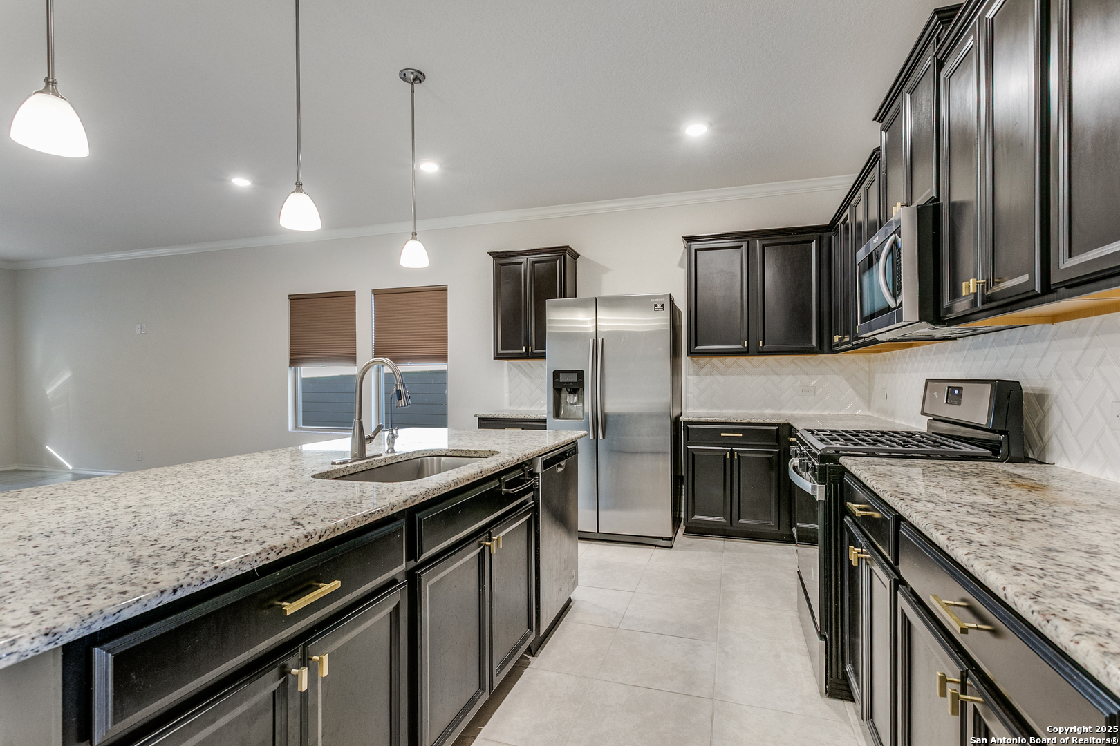 12445 Vista Rim San Antonio TX 78233