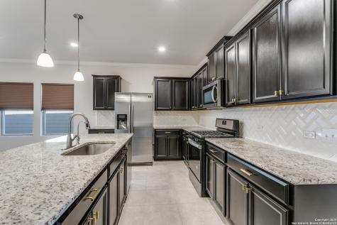 12445 Vista Rim San Antonio TX 78233
