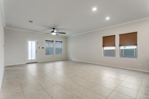 12445 Vista Rim San Antonio TX 78233