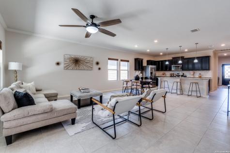 12445 Vista Rim San Antonio TX 78233