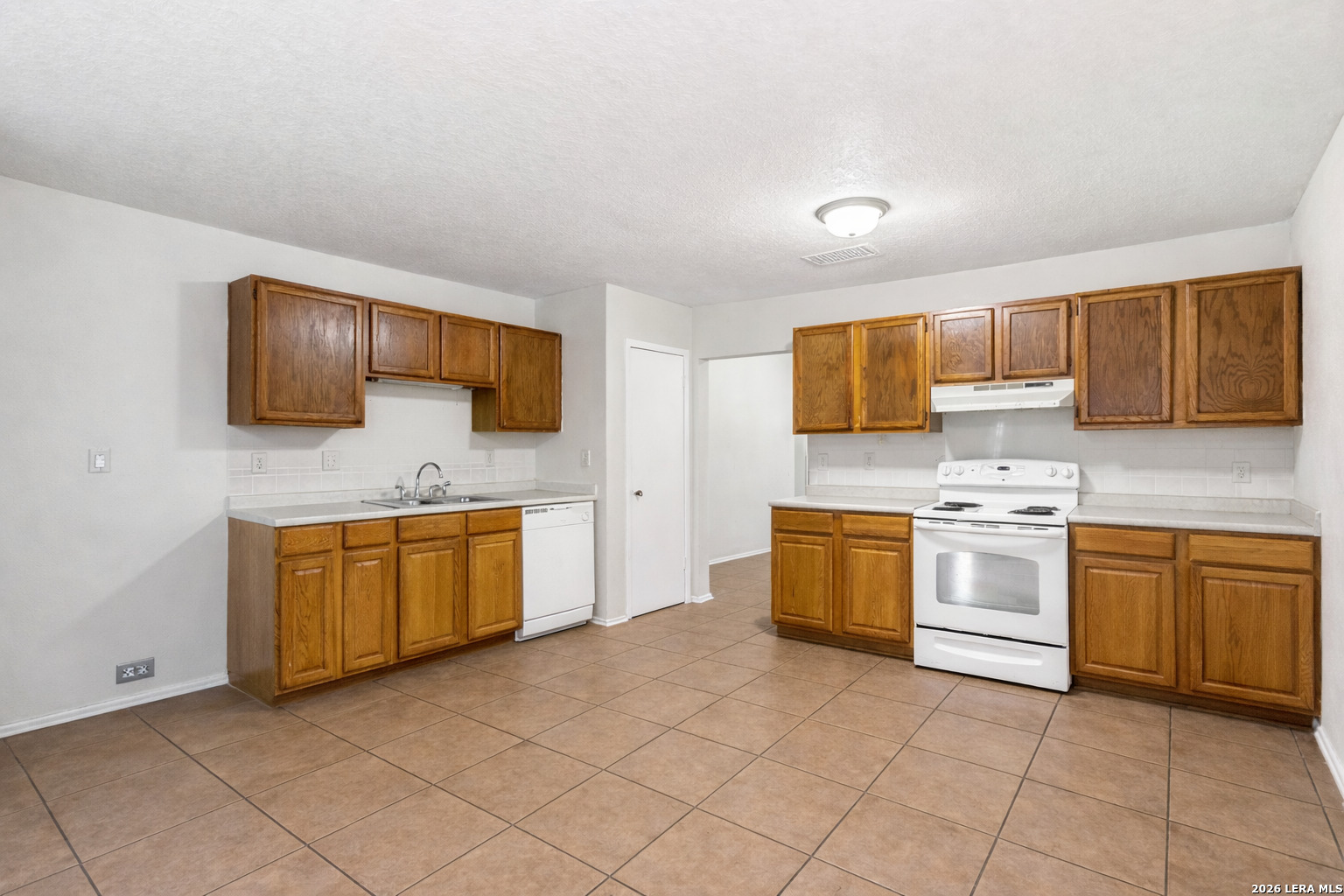 7106 Gulf Shore San Antonio TX 78244