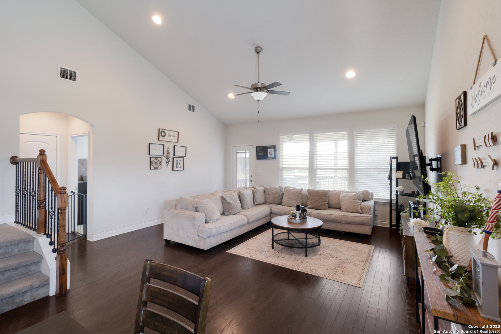 6658 Bowie Schertz TX 78108