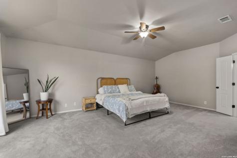 11911 Ghostbridge Helotes TX 78023