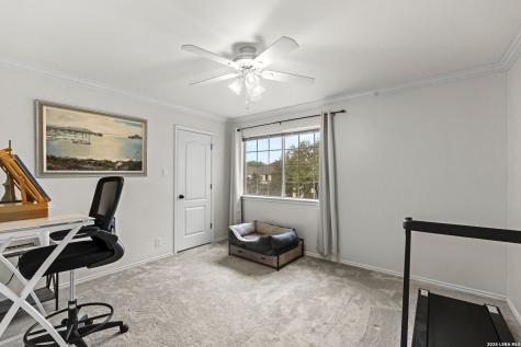 11911 Ghostbridge Helotes TX 78023