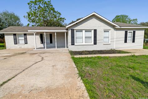1404 N Comitas Street Beeville TX 78102