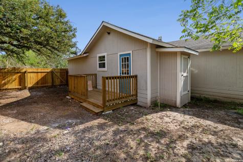 1404 N Comitas Street Beeville TX 78102