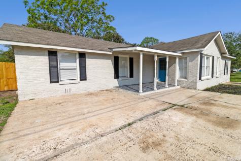 1404 N Comitas Street Beeville TX 78102