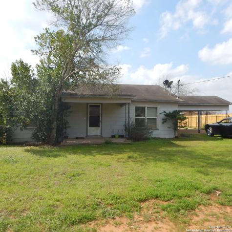 305 S 2nd Street Stockdale TX 78160