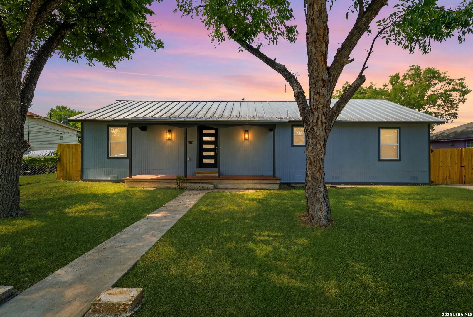 1126 W Lullwood Avenue San Antonio TX 78201