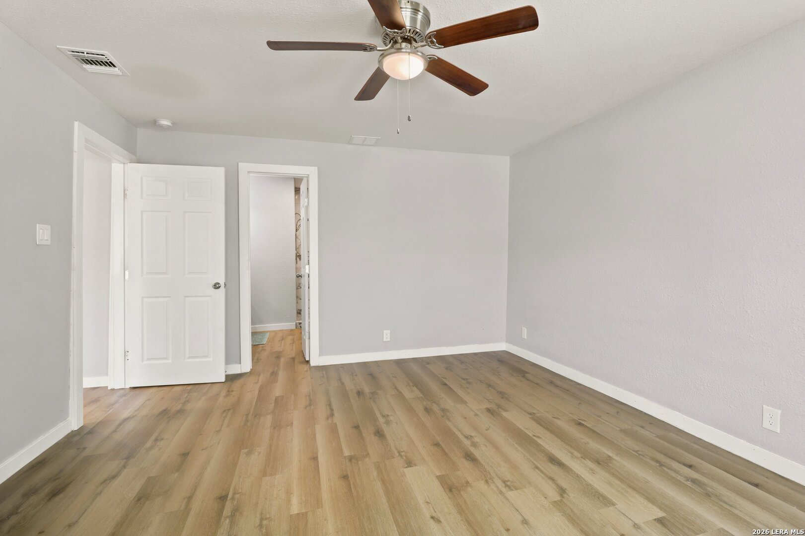 1126 W Lullwood Avenue San Antonio TX 78201