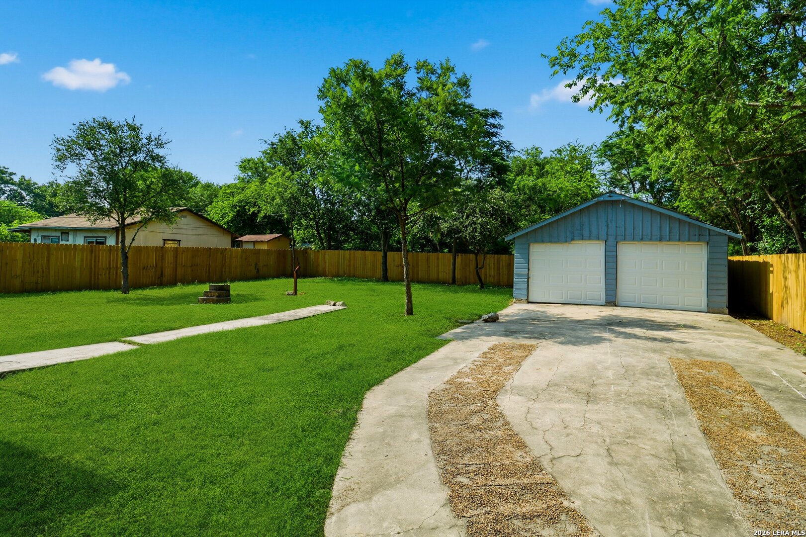 1126 W Lullwood Avenue San Antonio TX 78201
