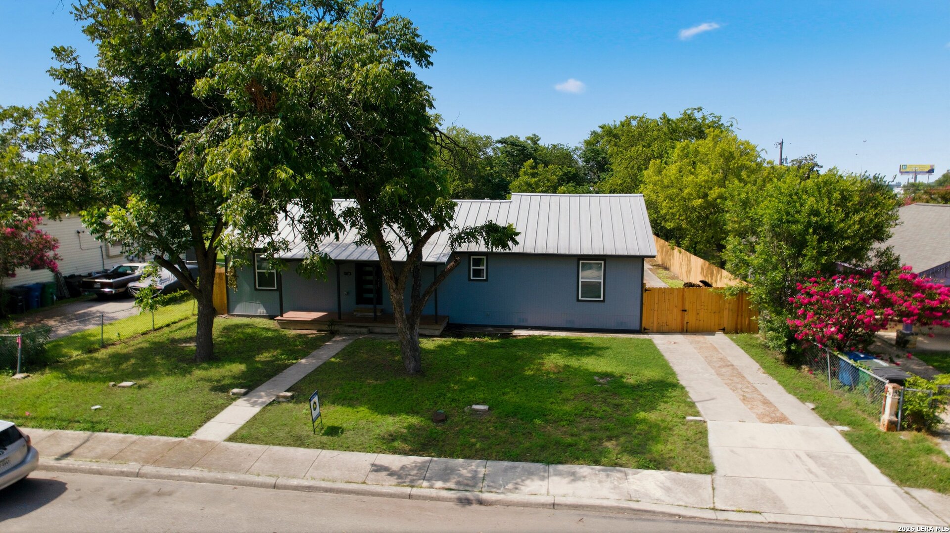 1126 W Lullwood Avenue San Antonio TX 78201
