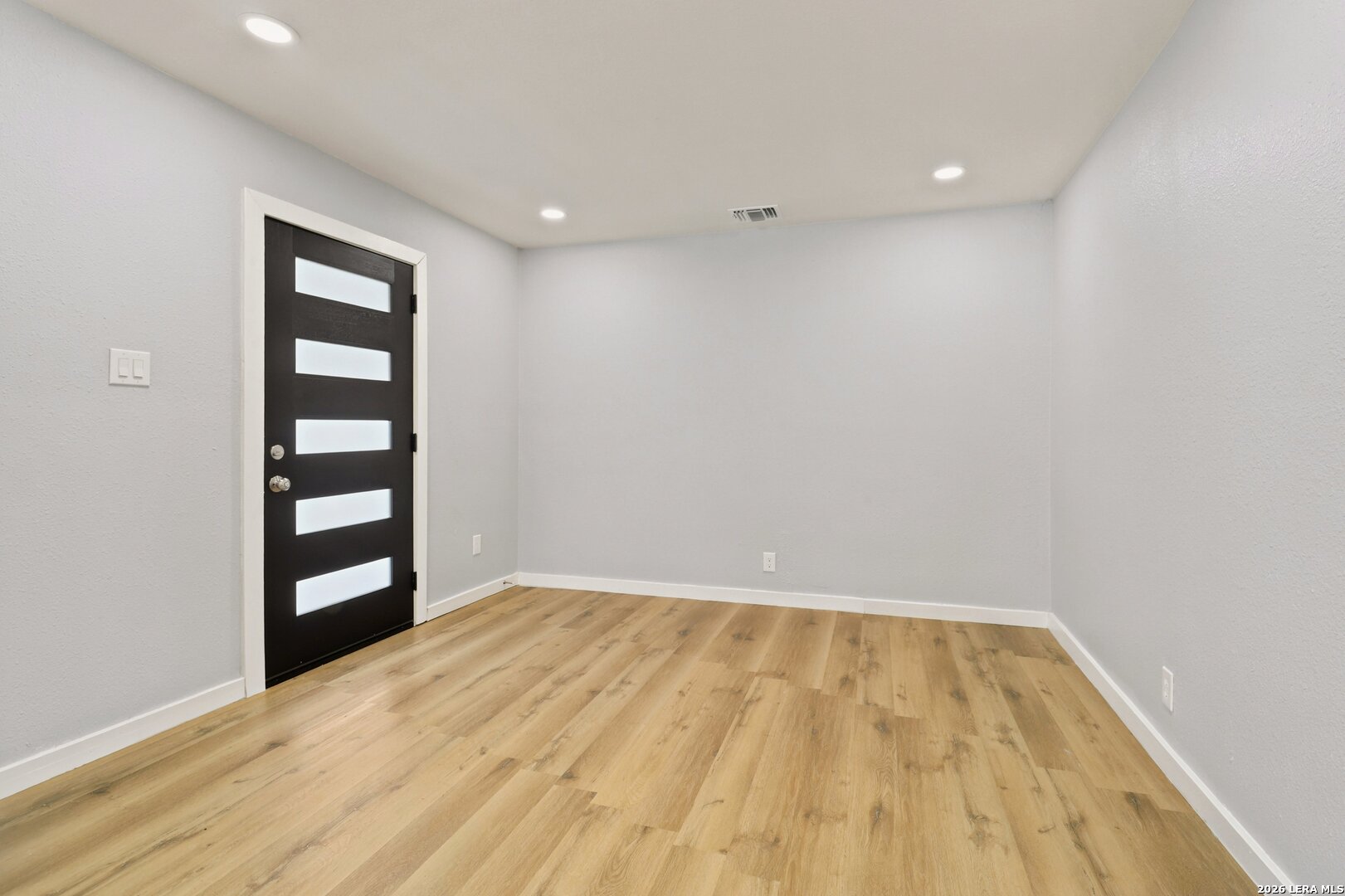 1126 W Lullwood Avenue San Antonio TX 78201