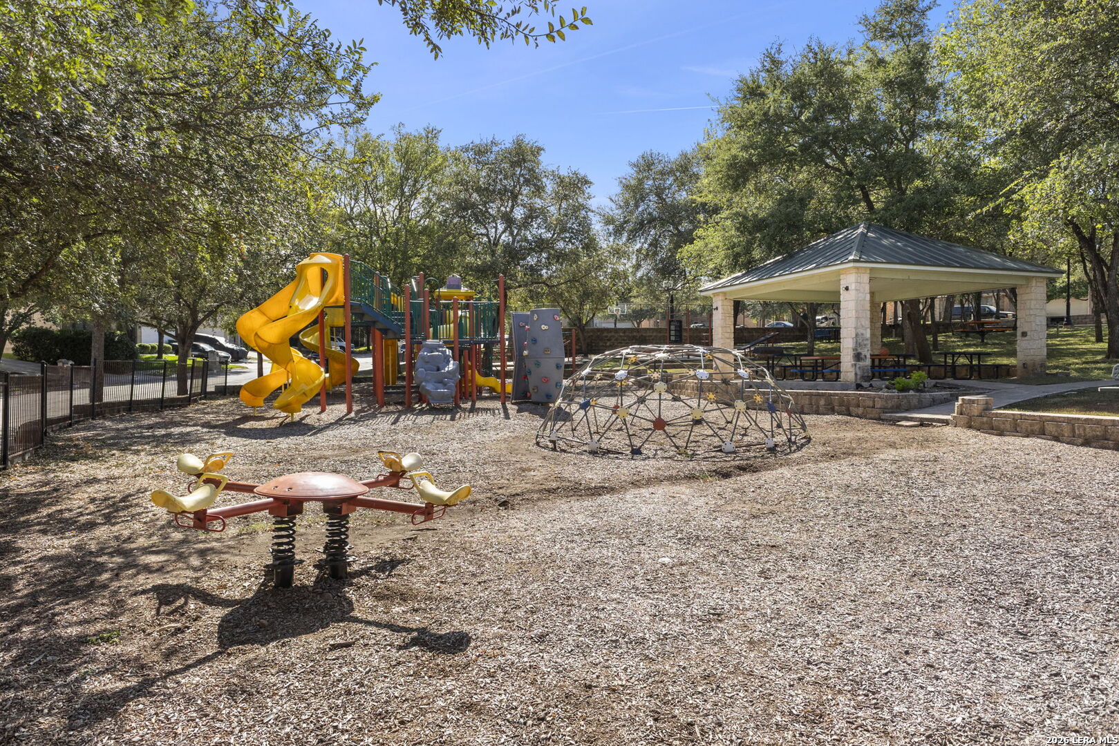 10906 Almond Wood Live Oak TX 78233