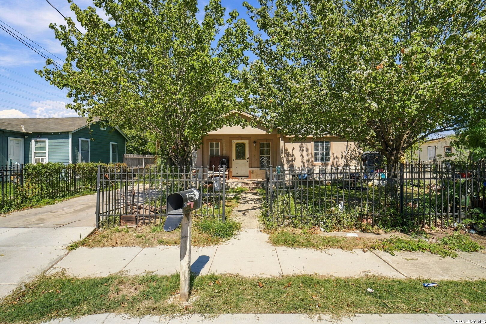483 W Harding Boulevard San Antonio TX 78221