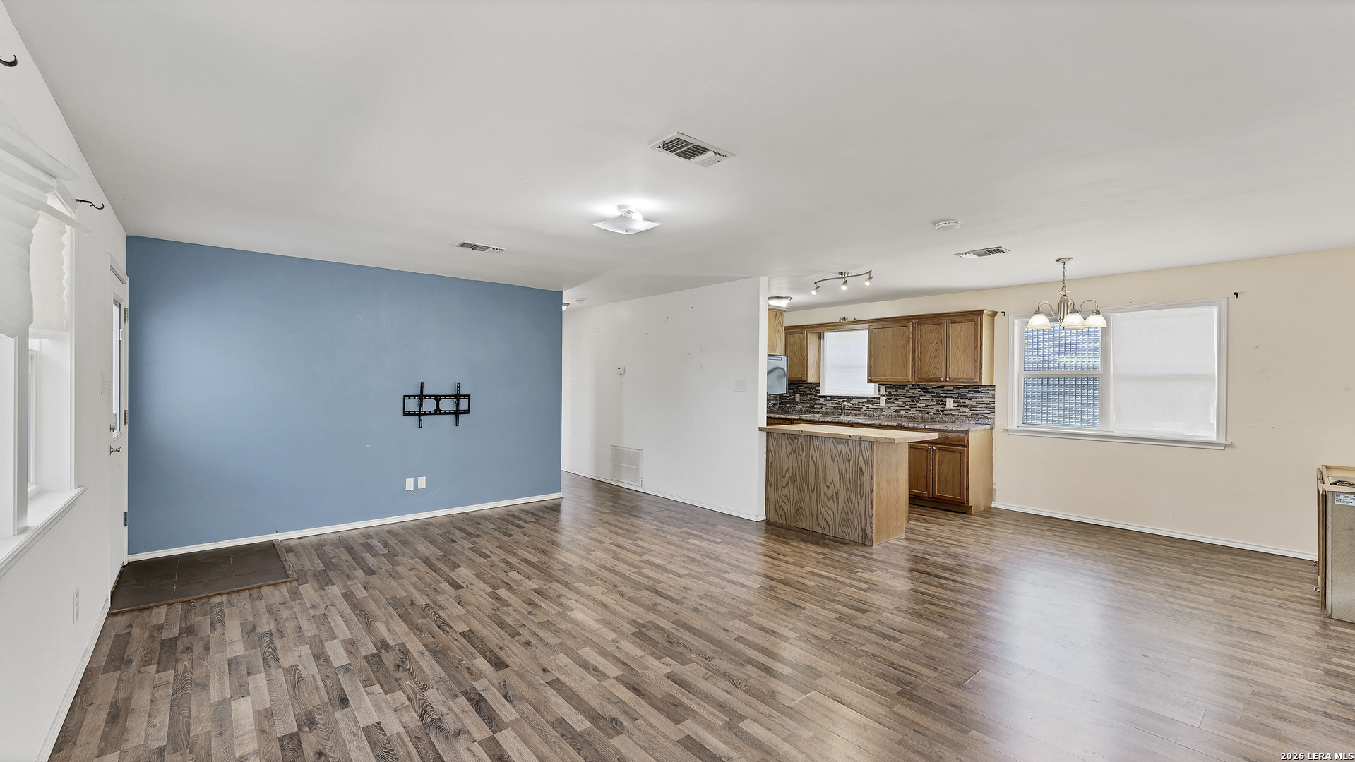 895 Lakebreeze Drive Canyon Lake TX 78133
