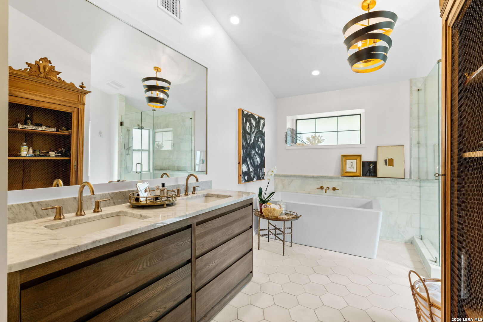 122 W Edgewood Alamo Heights TX 78209