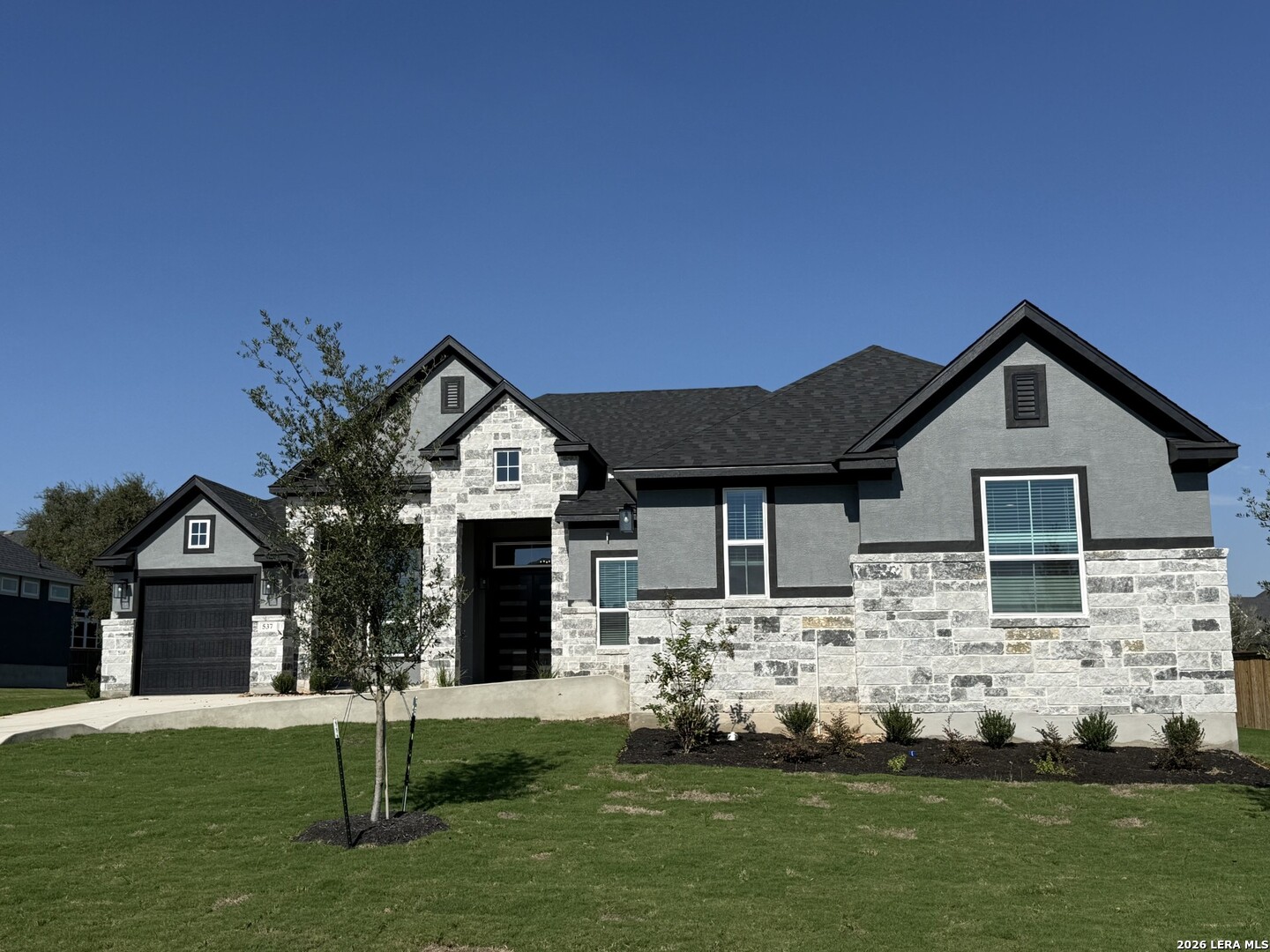 537 Poe Parkway Castroville TX 78009