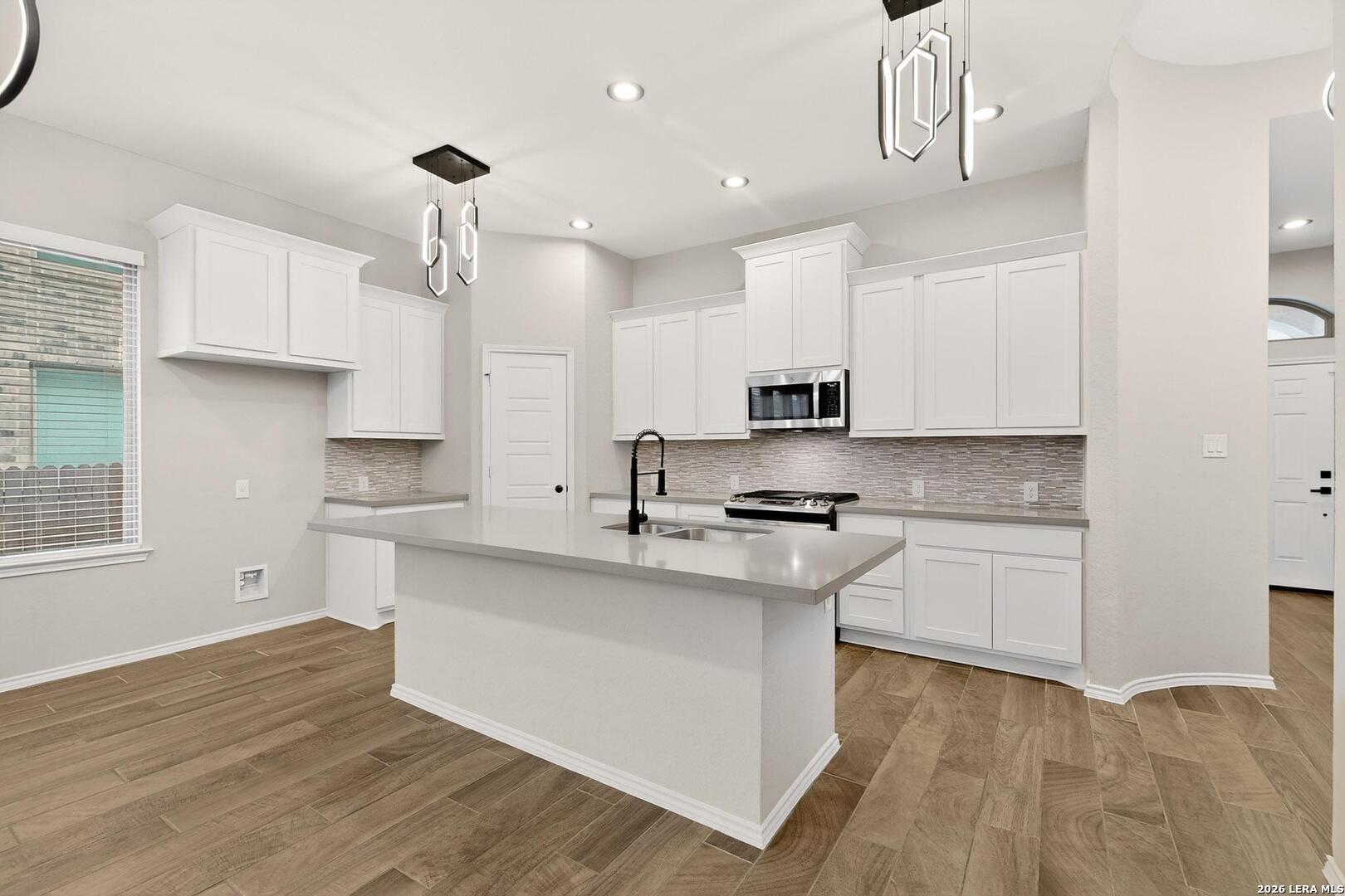 2744 Barkey Springs San Antonio TX 78245