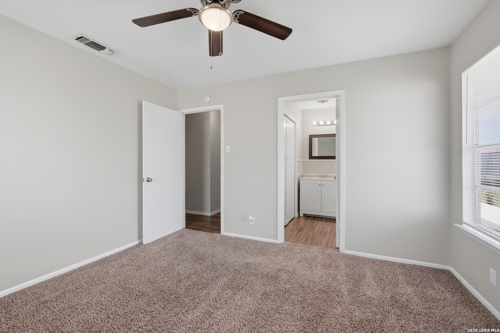 206 Balboa Drive Universal City TX 78148