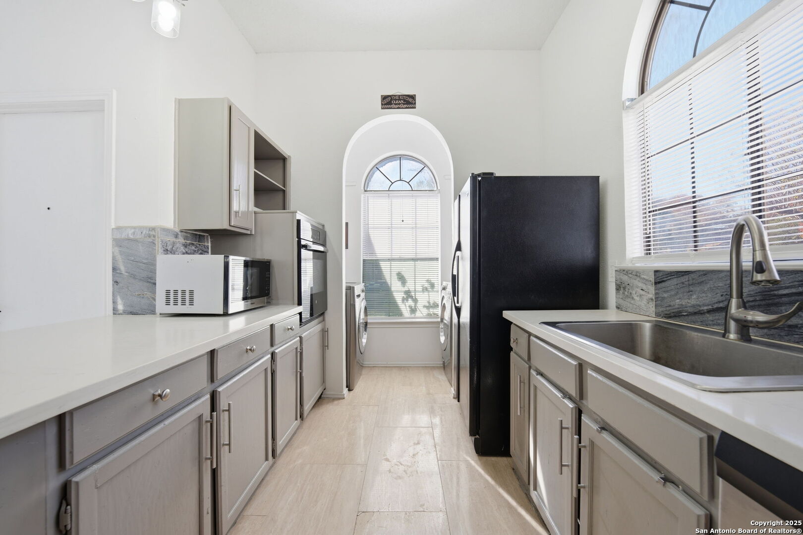 6304 Village Arbor San Antonio TX 78250