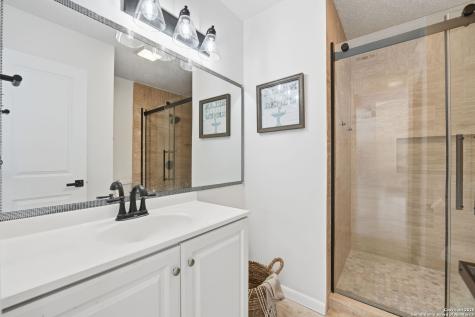 6304 Village Arbor San Antonio TX 78250