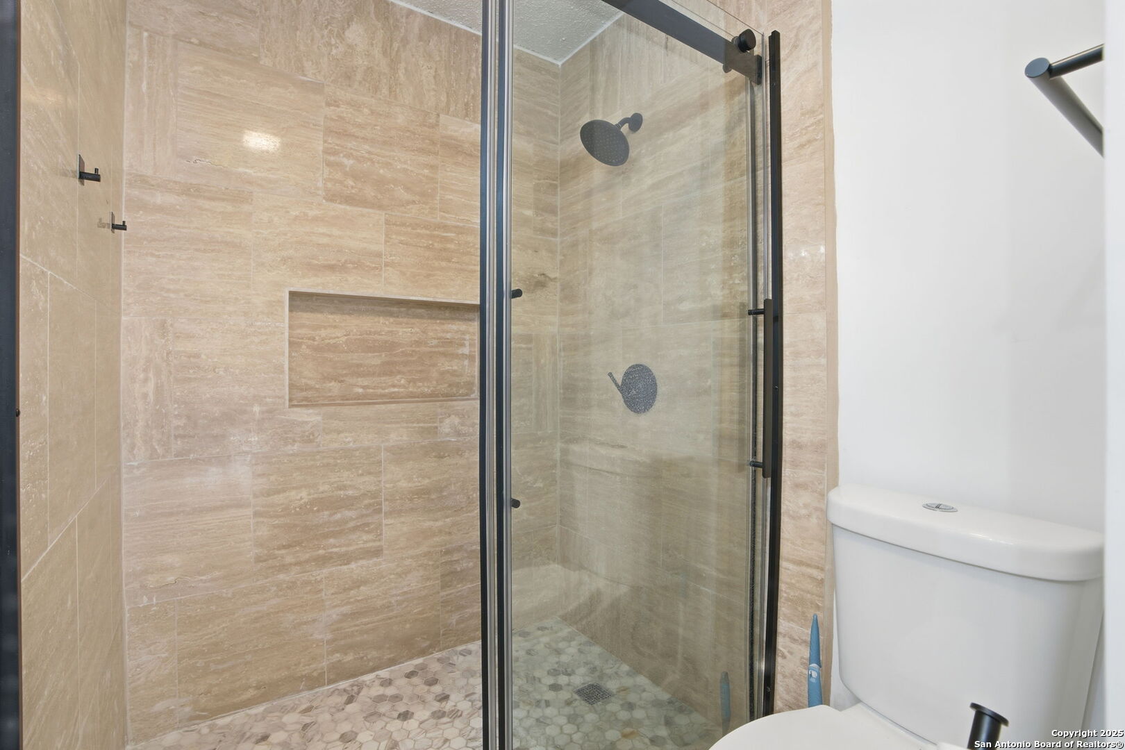 6304 Village Arbor San Antonio TX 78250