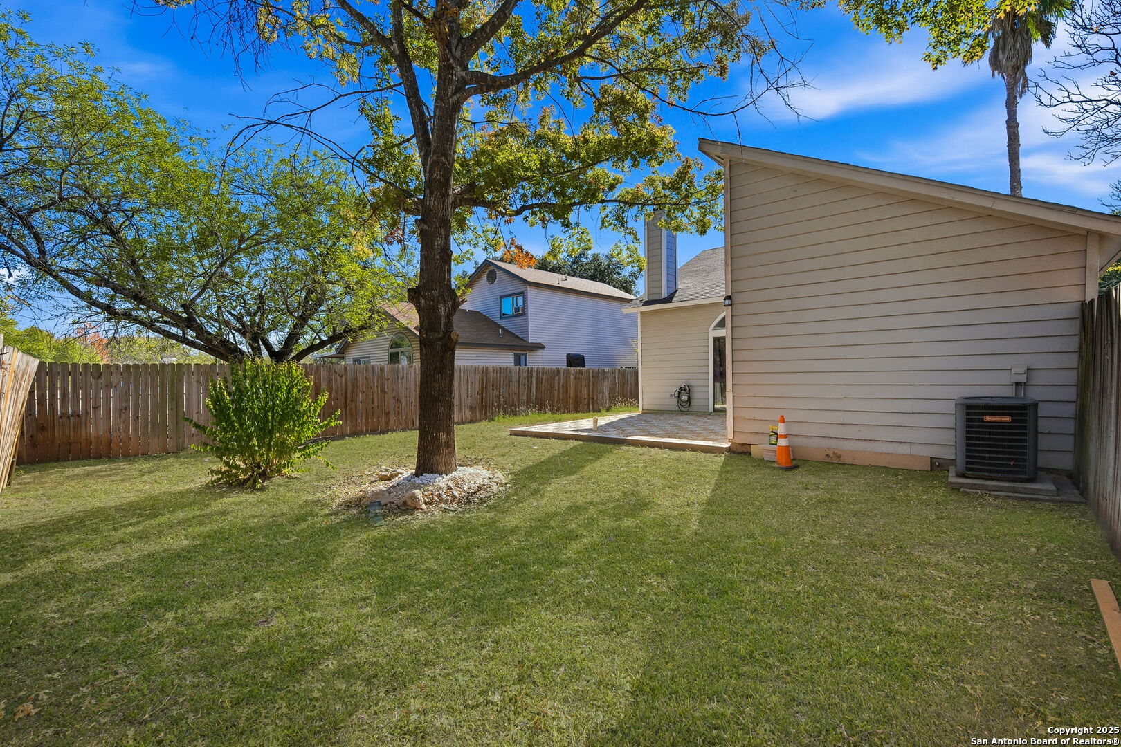 6304 Village Arbor San Antonio TX 78250