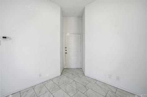 6304 Village Arbor San Antonio TX 78250