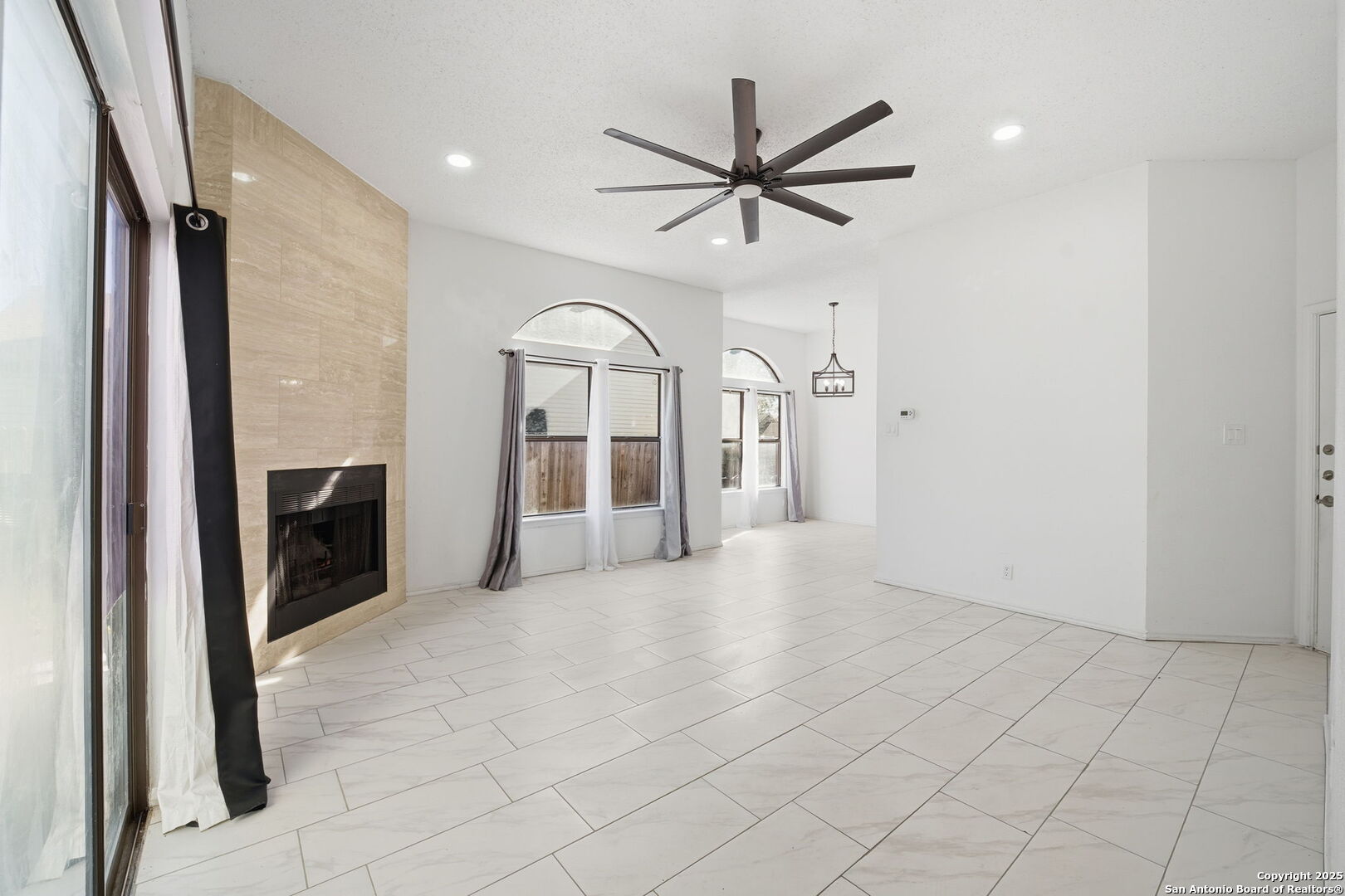 6304 Village Arbor San Antonio TX 78250