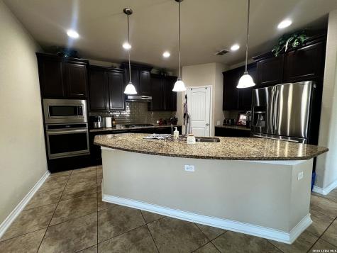 1439 Rock Dove San Antonio TX 78260