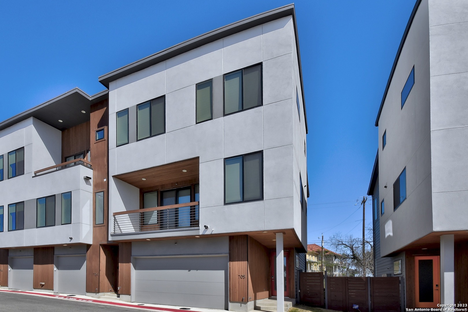 102 Tendick #705 San Antonio TX 78209