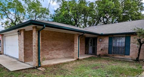 5803 Rue Burgundy San Antonio TX 78240
