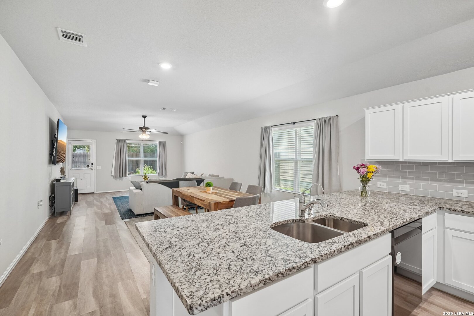 6111 Travis Summit San Antonio TX 78218