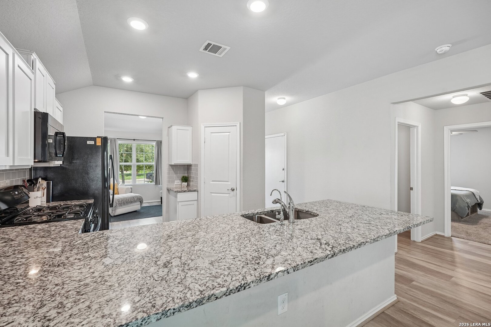 6111 Travis Summit San Antonio TX 78218