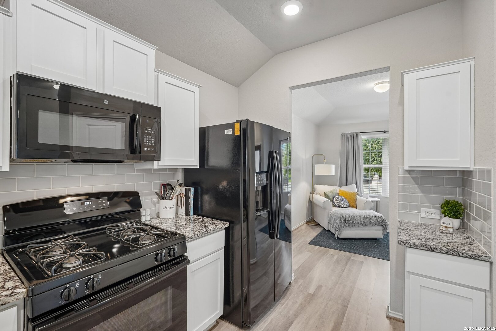 6111 Travis Summit San Antonio TX 78218