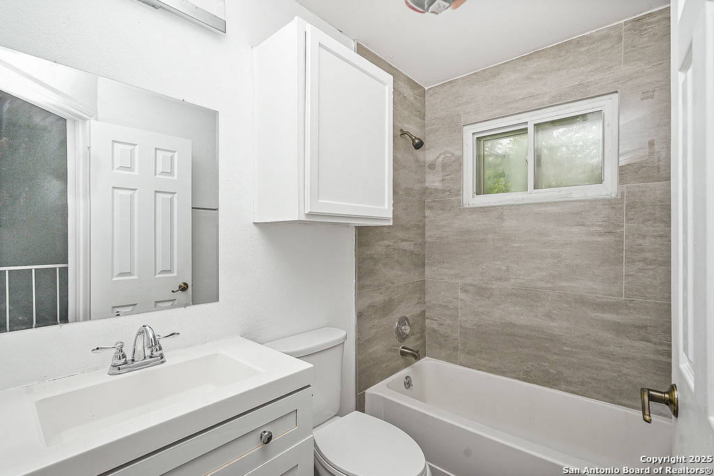 12215 Stoney San Antonio TX 78247