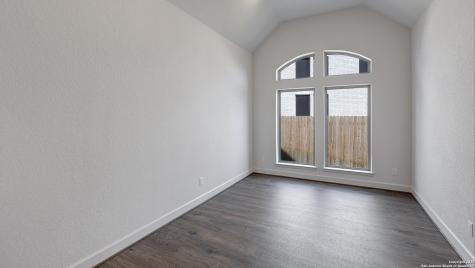 354 Lacey Oak Castroville TX 78009