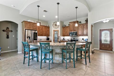 309 Hickory Trail La Vernia TX 78121