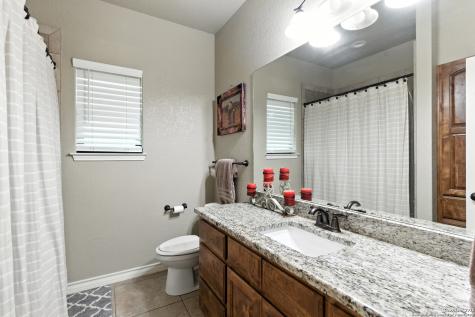 309 Hickory Trail La Vernia TX 78121