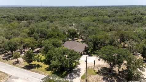 309 Hickory Trail La Vernia TX 78121
