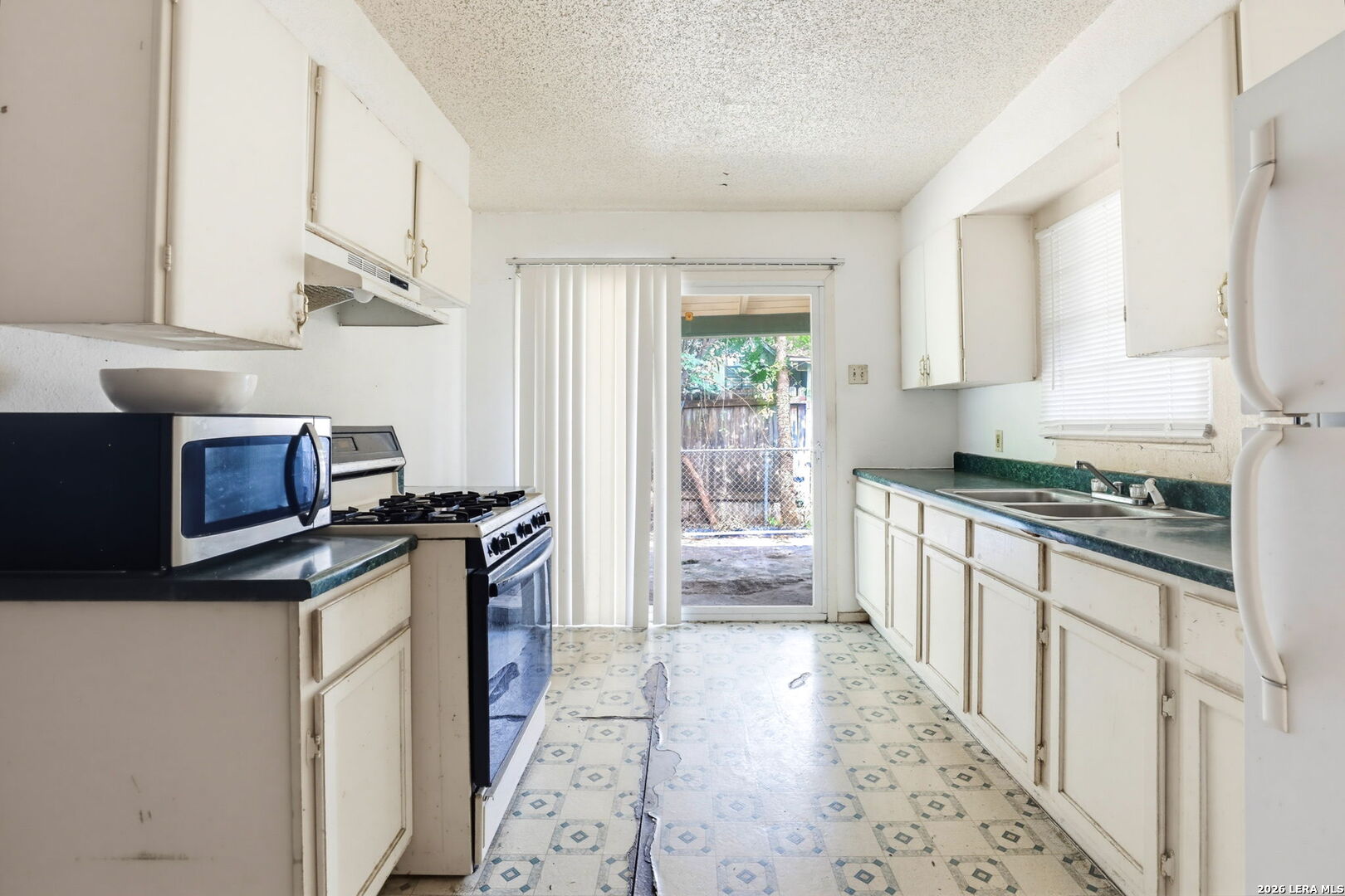 242 Brettonwood Drive San Antonio TX 78218