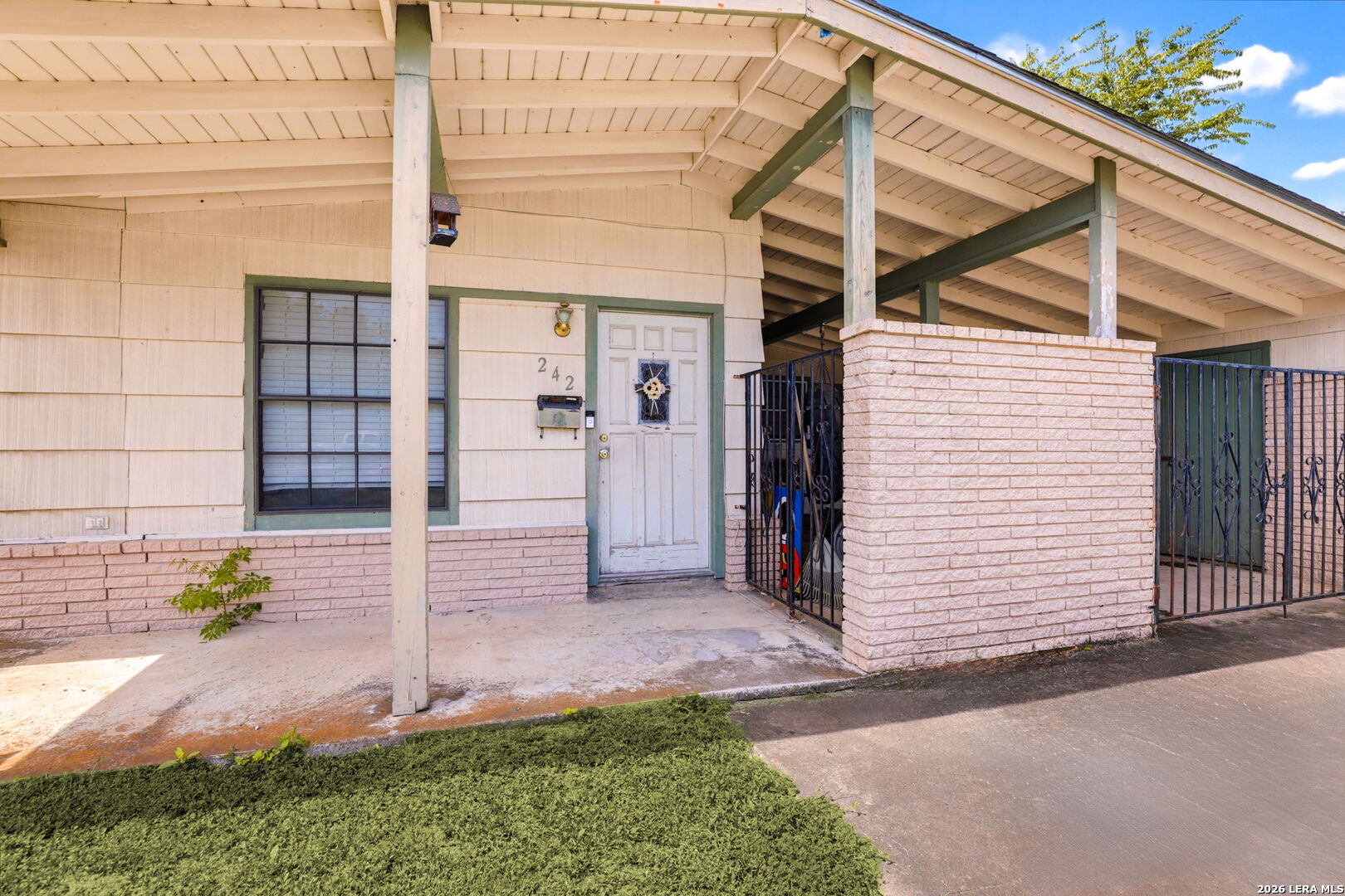 242 Brettonwood Drive San Antonio TX 78218