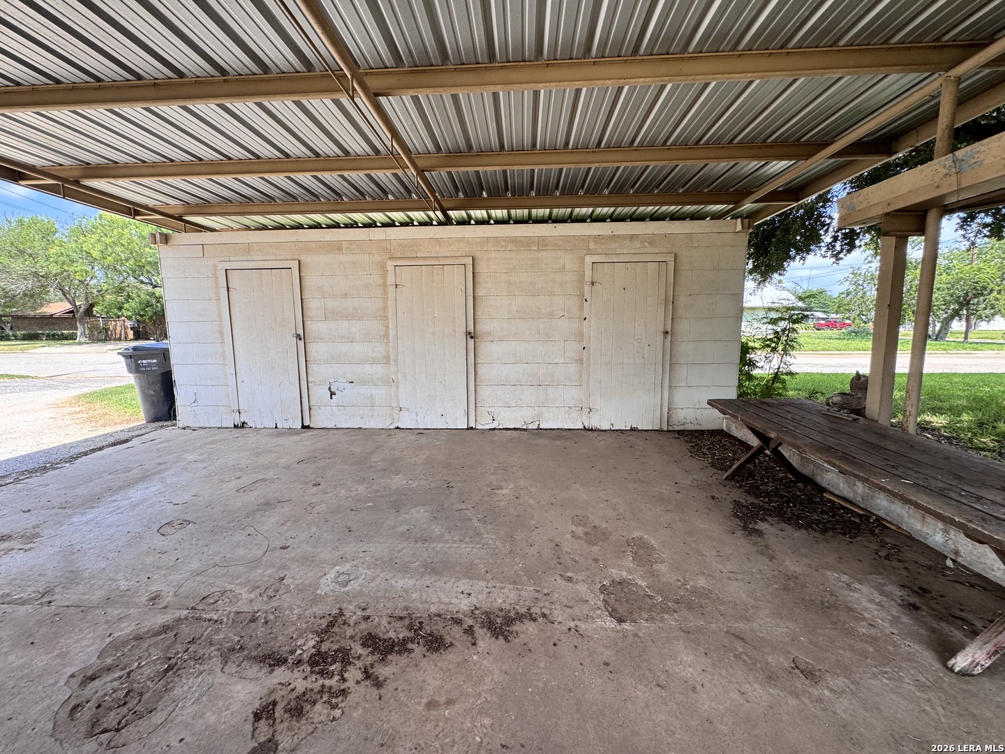604 E Rio Grande Pearsall TX 78061