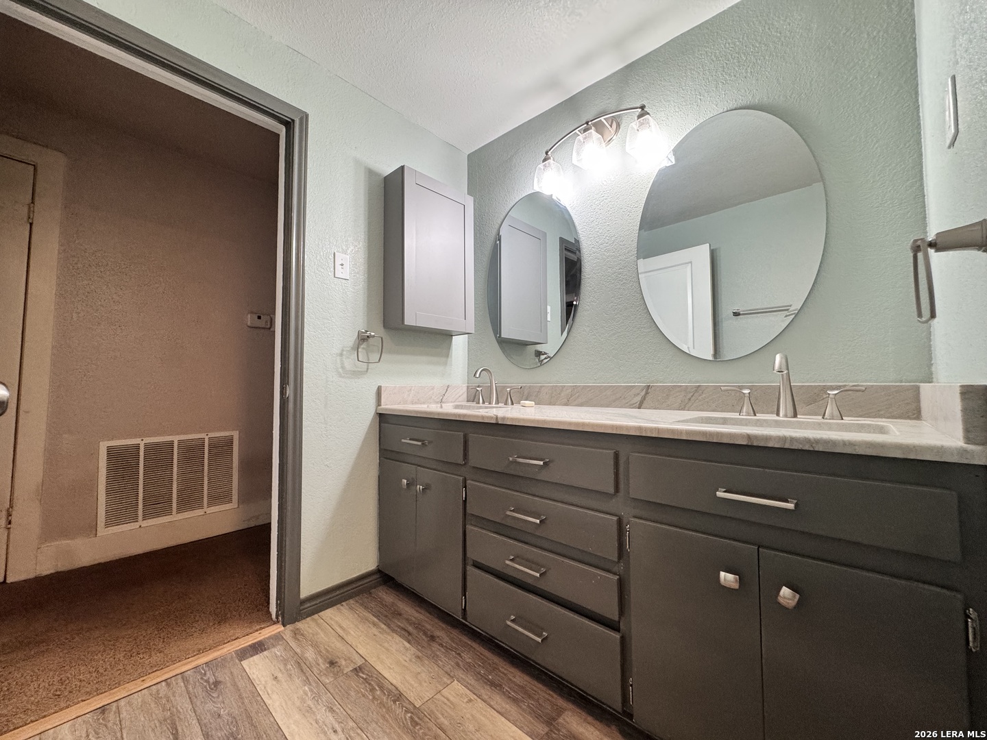 604 E Rio Grande Pearsall TX 78061