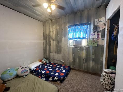 1366 County Road 467 Stockdale TX 78160