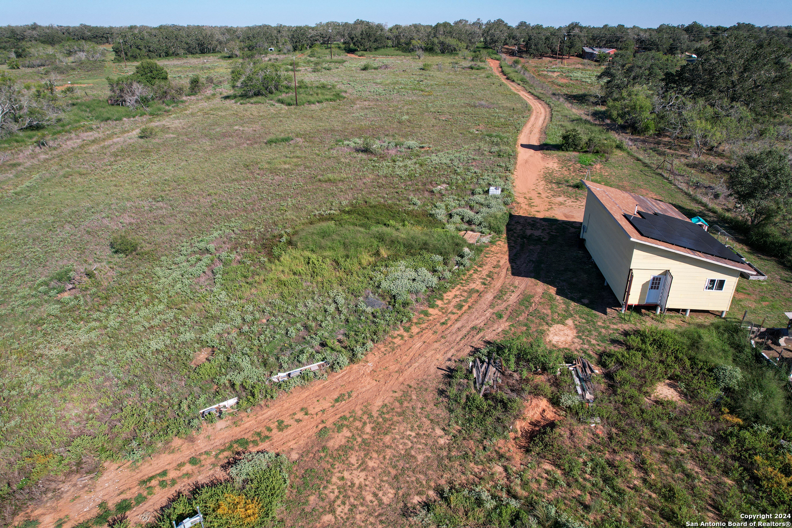 1366 County Road 467 Stockdale TX 78160