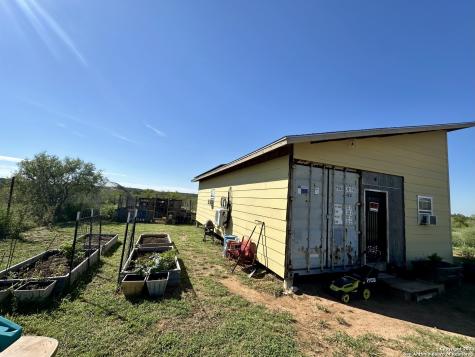 1366 County Road 467 Stockdale TX 78160
